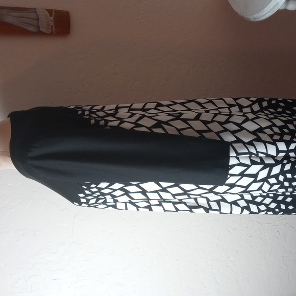 Chick's Dress - Picture 3 of 6